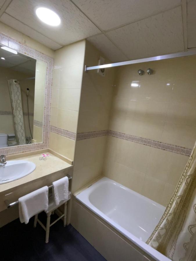 Hotel Condedu à Badajoz Extérieur photo